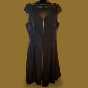 Chic Black Zippered Mini Dress